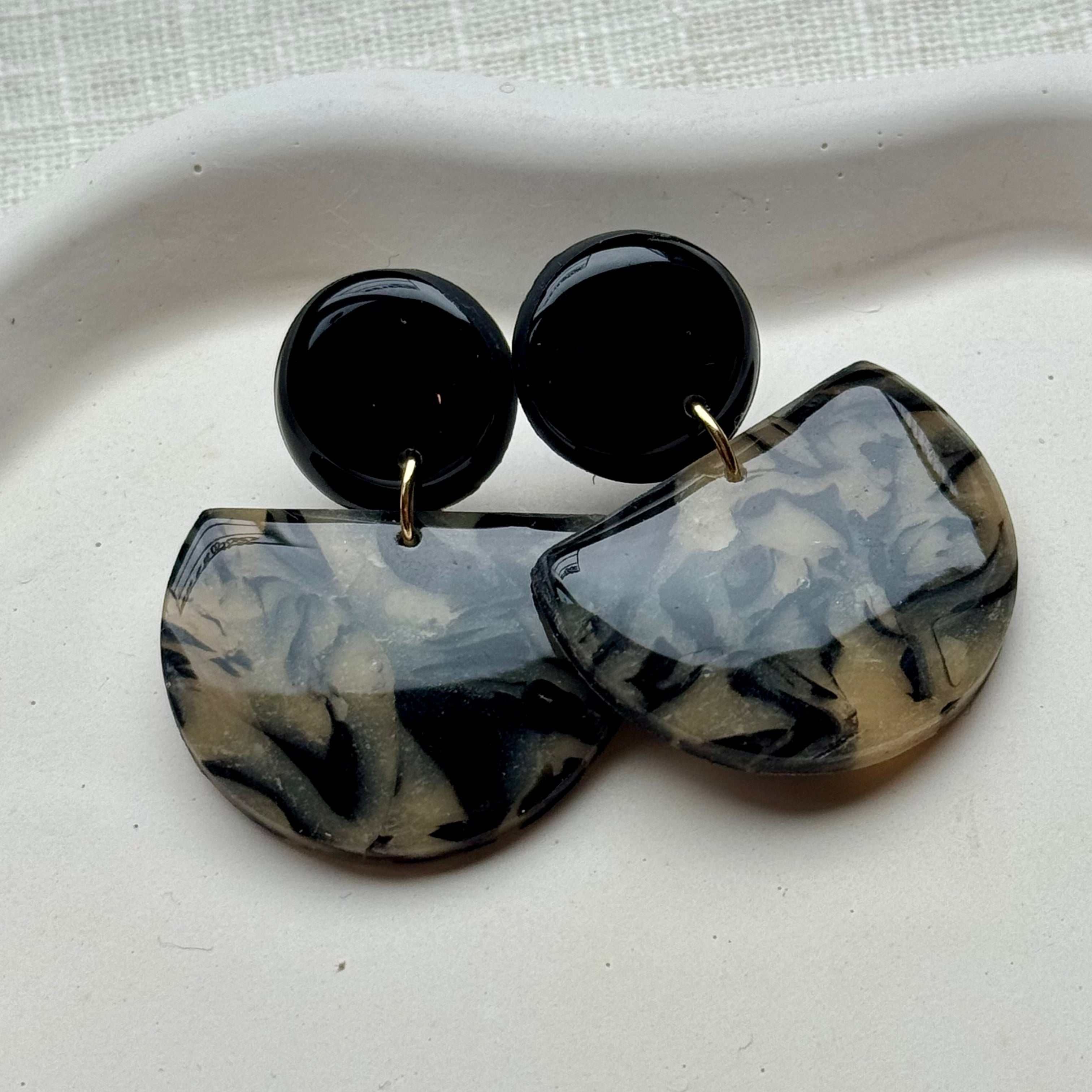 Zara - Oorbellen zwart gevlekt