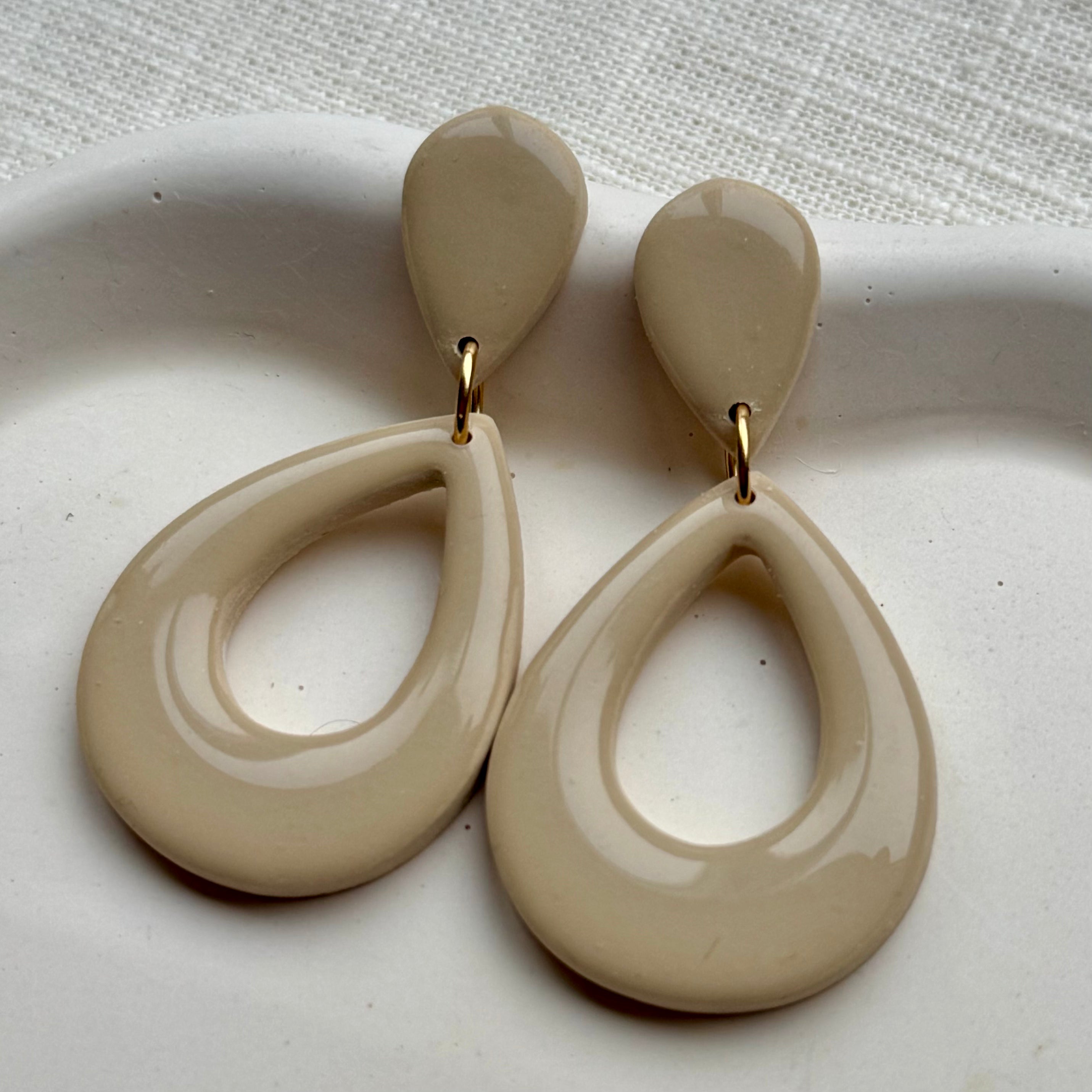 Marley - Oorbellen beige