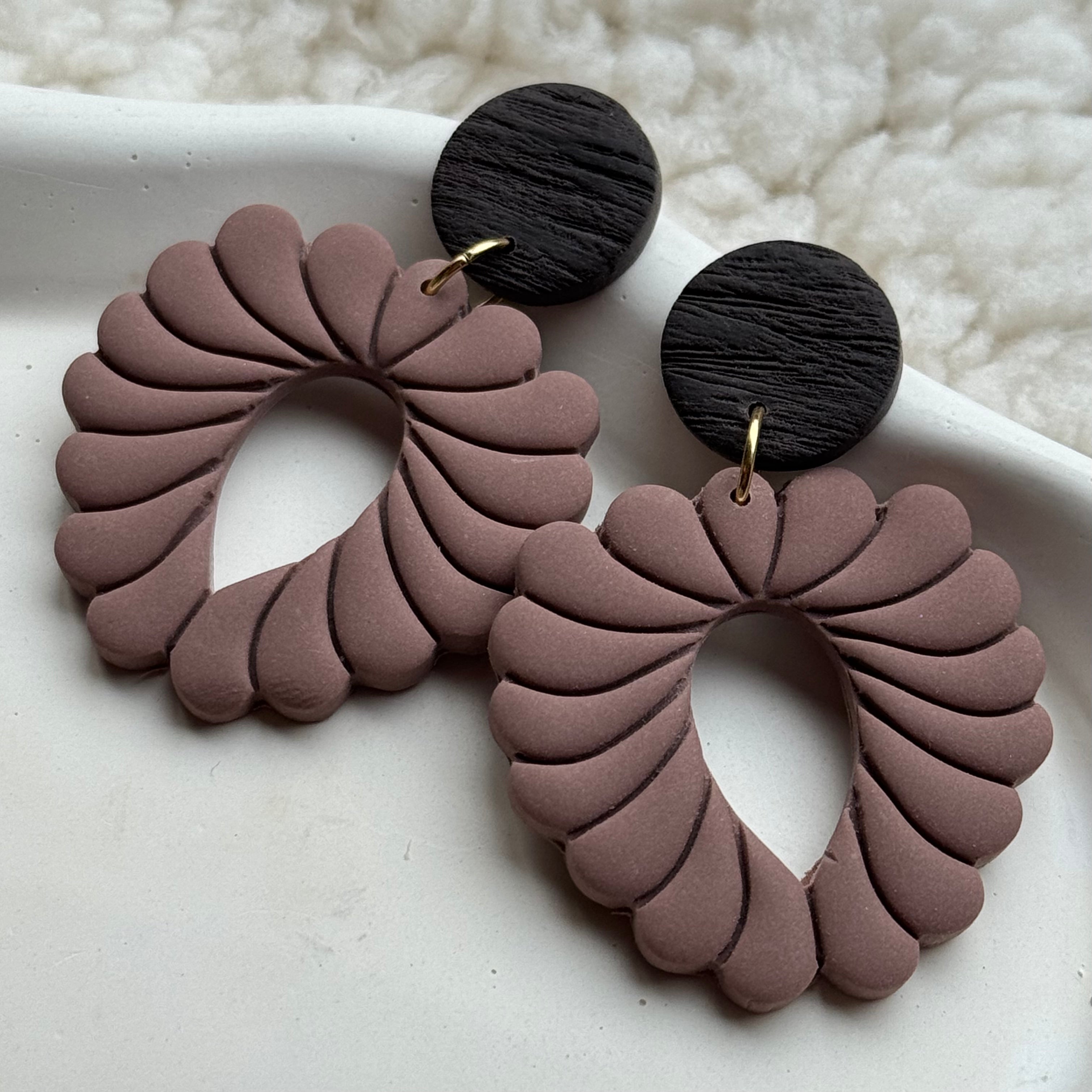 Kyra - oorbellen taupe